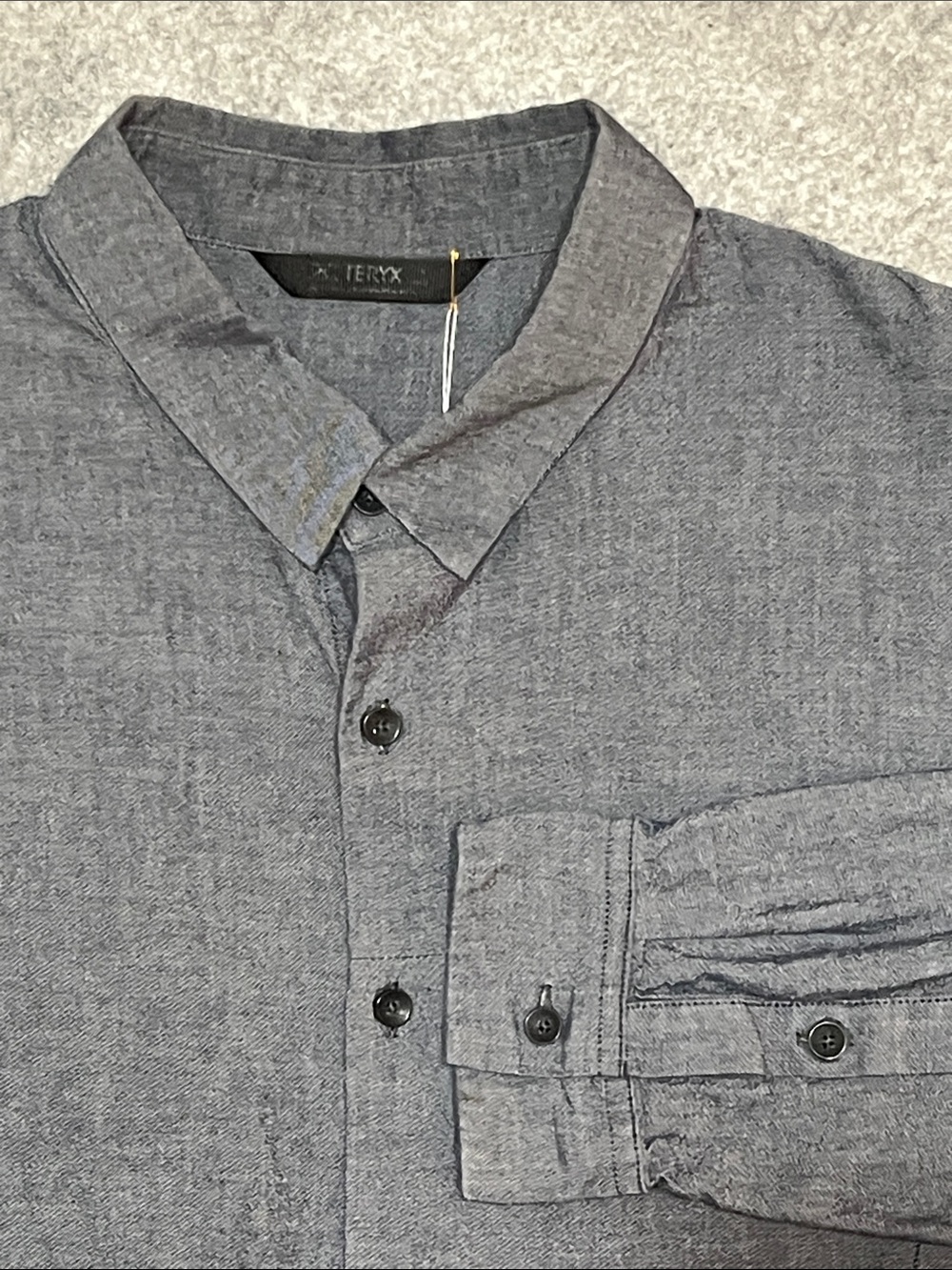 Arc'teryx Casual Button-Down Shirt in Dark Heather Gray
